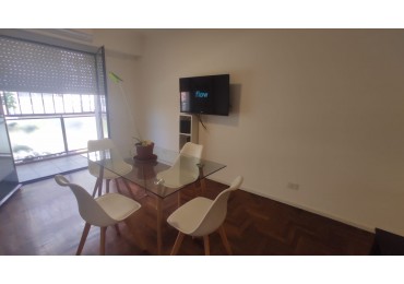 Se alquila un departamento de 2 ambientes amoblado
