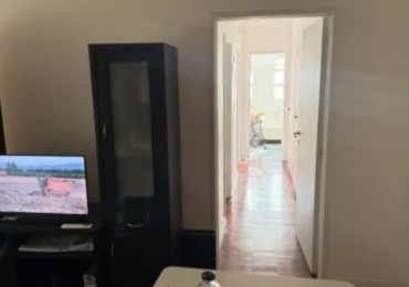 Se vende un departamento de 3 ambientes al frente - Balvanera