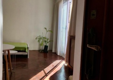 Se vende un departamento monoambiente con terraza propia - Almagro