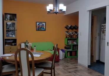 Se vende un departamento de 2 ambientes con patio - Boedo
