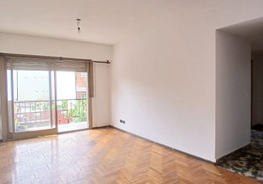 Se vende un departamento de 3 ambientes al frente - Almagro
